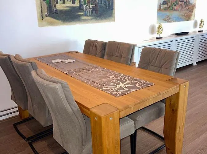 Beejmig Nyaraló Arcen